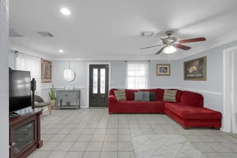 19096 County Road 669f Alvin TX 77511