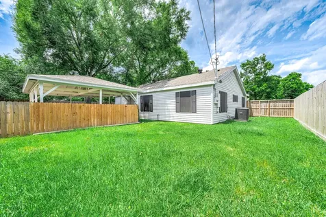 709 E Gulf Street Baytown TX 77520
