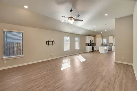 6419 Purple Wreath Way Katy TX 77449