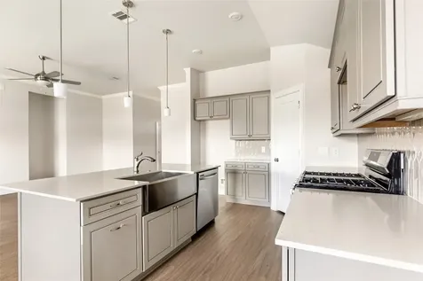 10240 Cabo Del Sol Drive Cleveland TX 77327