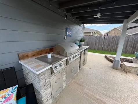 312 Torrey Court League City TX 77573