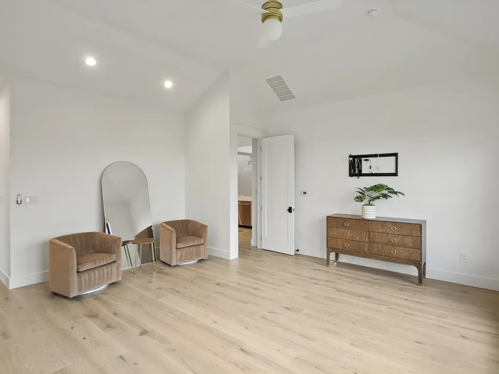 202 Lodestone Cove Austin TX 78738