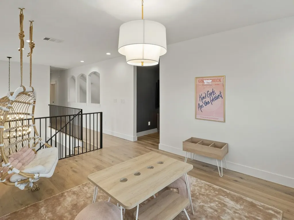 202 Lodestone Cove Austin TX 78738