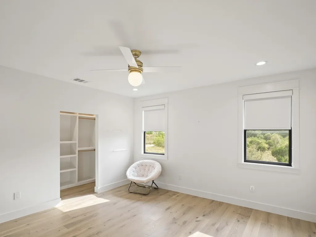 202 Lodestone Cove Austin TX 78738
