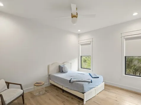 202 Lodestone Cove Austin TX 78738