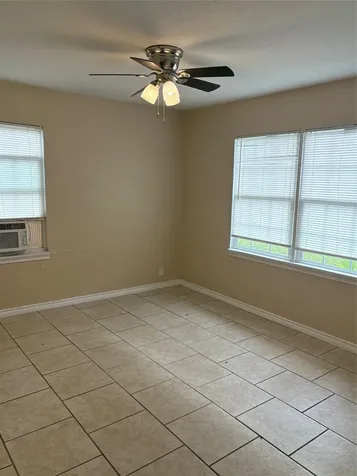 1622 W 9th Street Freeport TX 77541