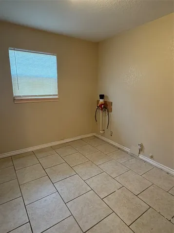 1622 W 9th Street Freeport TX 77541