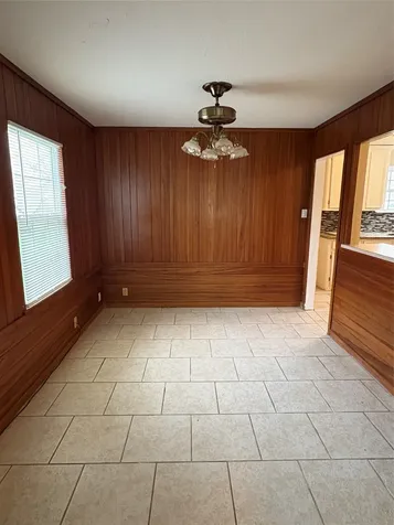 1622 W 9th Street Freeport TX 77541