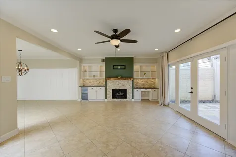 1616 S Gessner Road Houston TX 77063