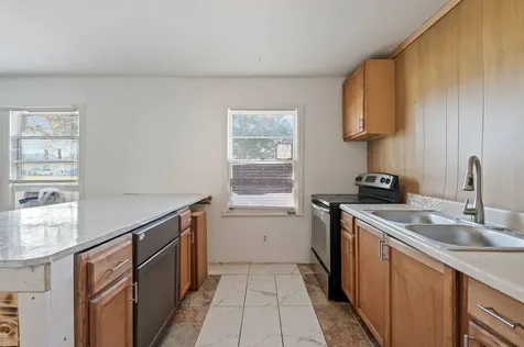 6717 Fairwood Road Hitchcock TX 77563