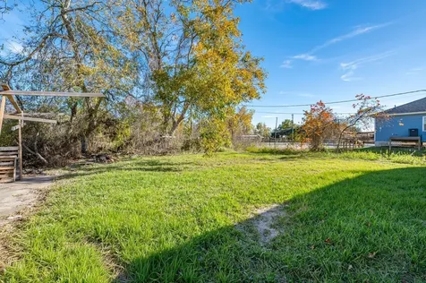 6717 Fairwood Road Hitchcock TX 77563