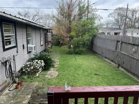 4218 Terry Street Houston TX 77009