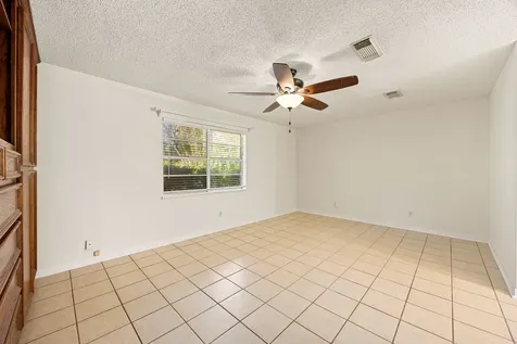 113 Hillendale Drive Livingston TX 77351