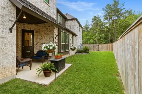 515 Cypress Valley Avenue Montgomery TX 77316