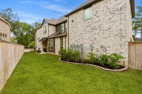 515 Cypress Valley Avenue Montgomery TX 77316