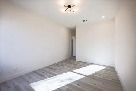 5906 Saint Augustine Street B Houston TX 77021