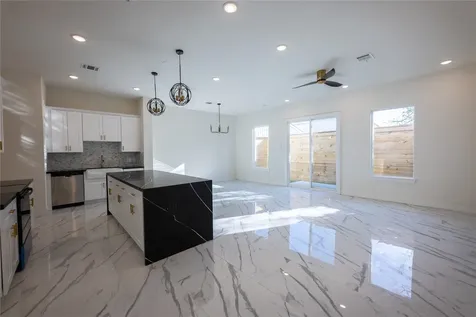 5906 Saint Augustine Street B Houston TX 77021