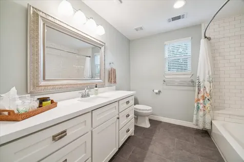 1514 Cheshire Lane Houston TX 77018