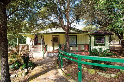 208 Gardenia Street Onalaska TX 77360