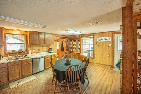 208 Gardenia Street Onalaska TX 77360