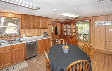 208 Gardenia Street Onalaska TX 77360