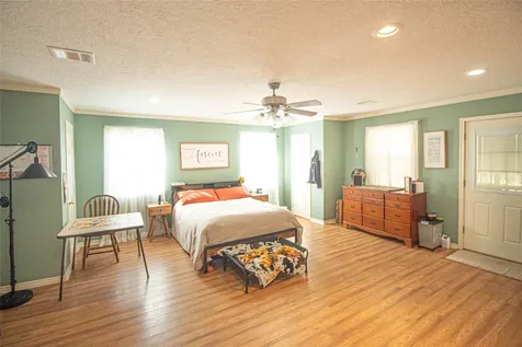 208 Gardenia Street Onalaska TX 77360