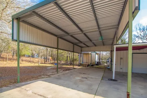 208 Gardenia Street Onalaska TX 77360