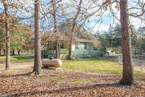 208 Gardenia Street Onalaska TX 77360