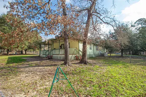 208 Gardenia Street Onalaska TX 77360