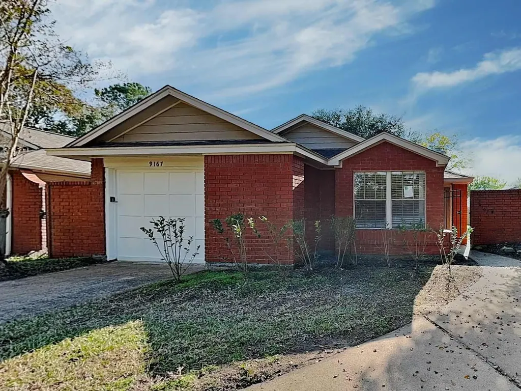 9167 Golden Sunshine Drive Houston TX 77064