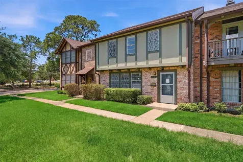2220 Shadowdale Drive 350 Houston TX 77043