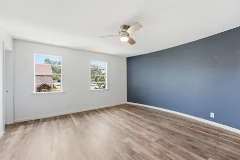 2220 Shadowdale Drive 350 Houston TX 77043