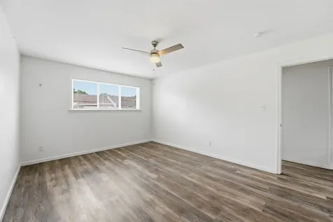 2220 Shadowdale Drive 350 Houston TX 77043