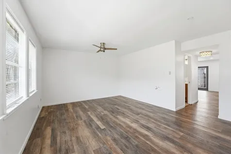 2220 Shadowdale Drive 350 Houston TX 77043