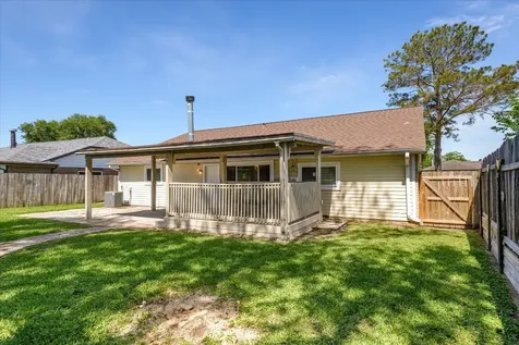 2507 Kings Chapel Road Friendswood TX 77546