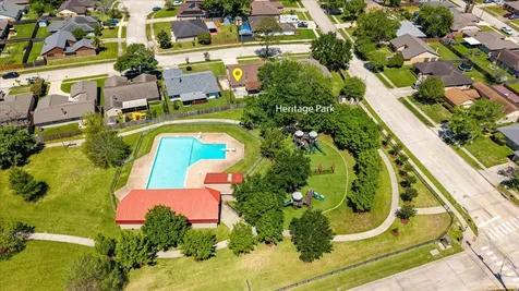 2507 Kings Chapel Road Friendswood TX 77546