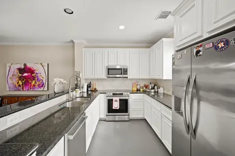 2605 W Dallas Street Houston TX 77019
