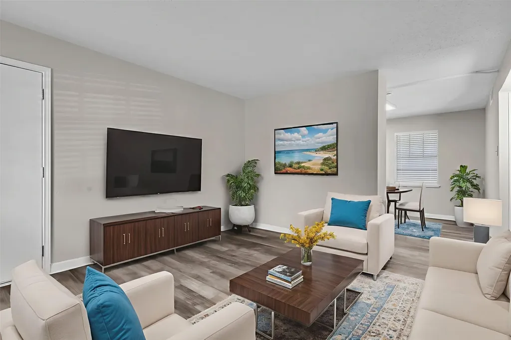 1137 Gunter Street 202 Austin TX 78721