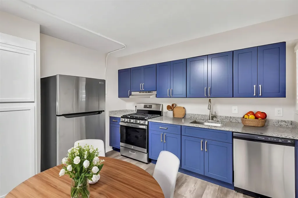 1137 Gunter Street 202 Austin TX 78721