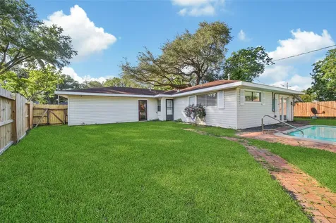 1711 Pecan Lane Stafford TX 77477