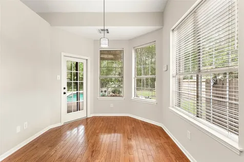 71 E Sterling Pond Circle The Woodlands TX 77382