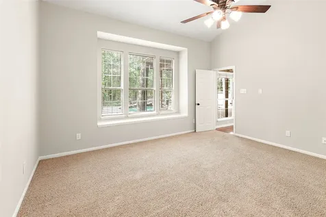71 E Sterling Pond Circle The Woodlands TX 77382