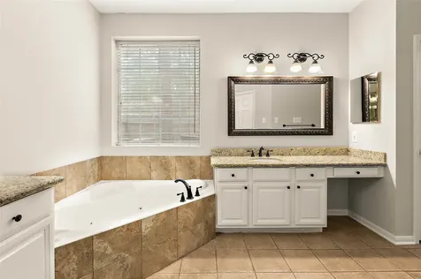 71 E Sterling Pond Circle The Woodlands TX 77382