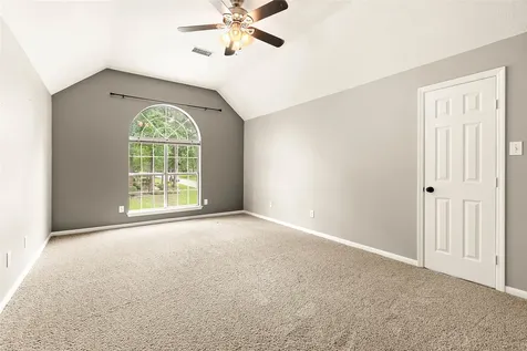 71 E Sterling Pond Circle The Woodlands TX 77382