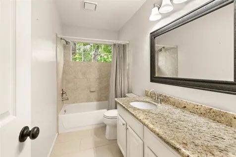 71 E Sterling Pond Circle The Woodlands TX 77382