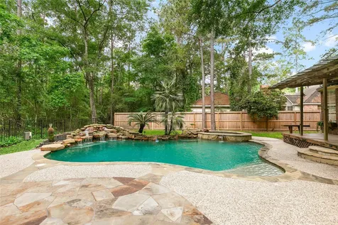 71 E Sterling Pond Circle The Woodlands TX 77382