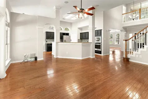 71 E Sterling Pond Circle The Woodlands TX 77382