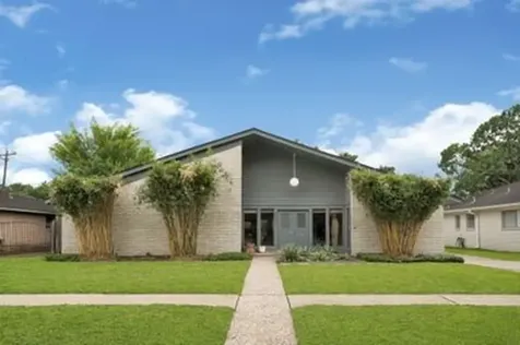 6023 Dumfries Drive Houston TX 77096