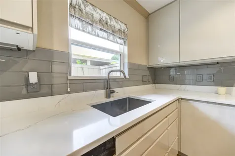 6337 Briar Rose Drive 145 Houston TX 77057