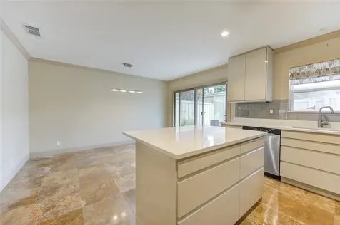 6337 Briar Rose Drive 145 Houston TX 77057